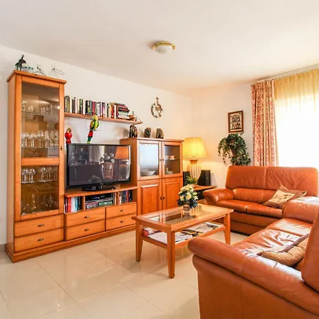 Apartment Amazing In *