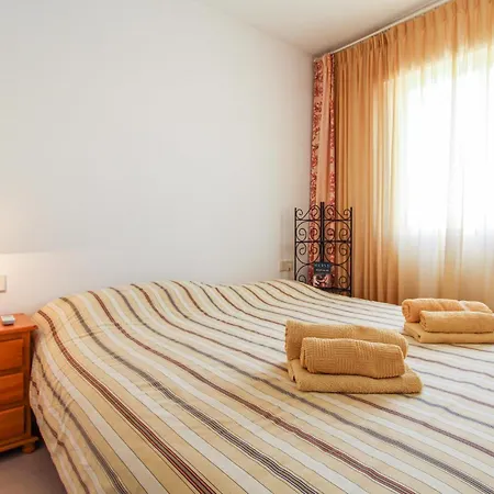 Apartment Cozy In With Wifi Dénia